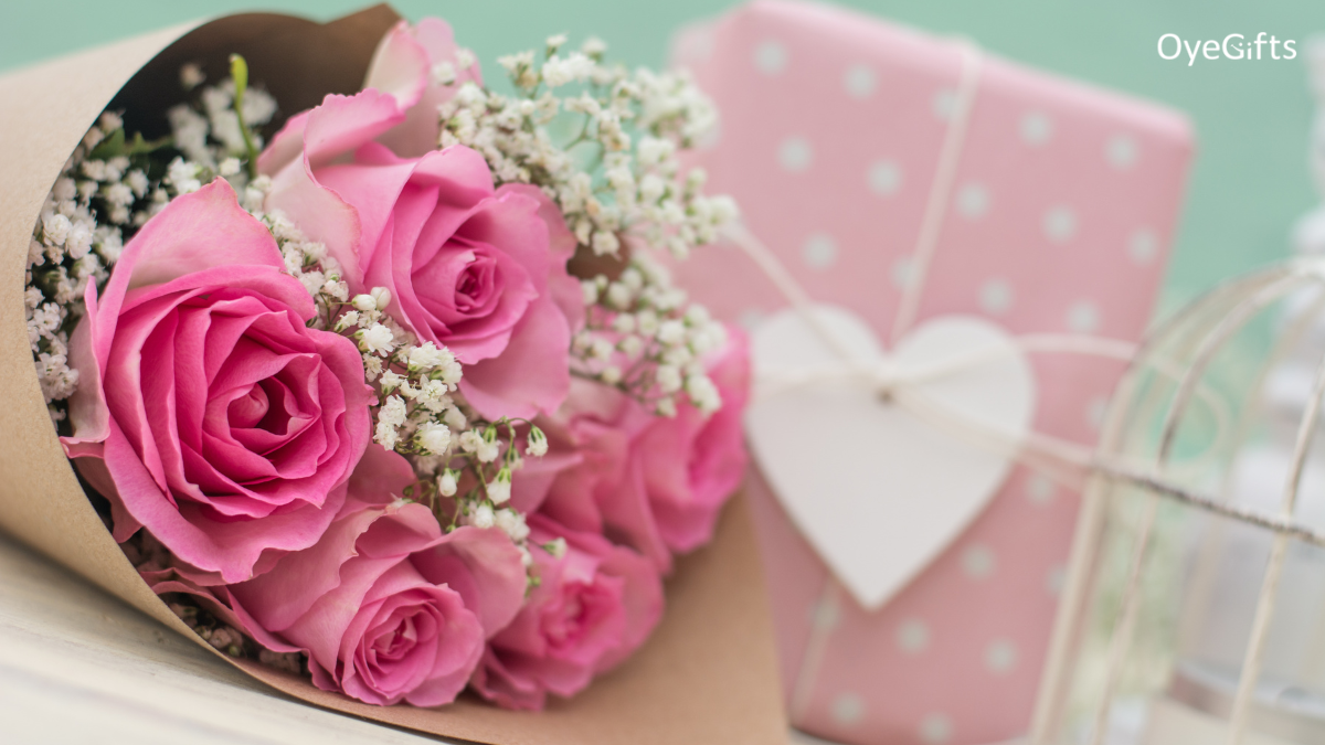 Club In on these top six stunning gifts while sending flowers to Mumbai