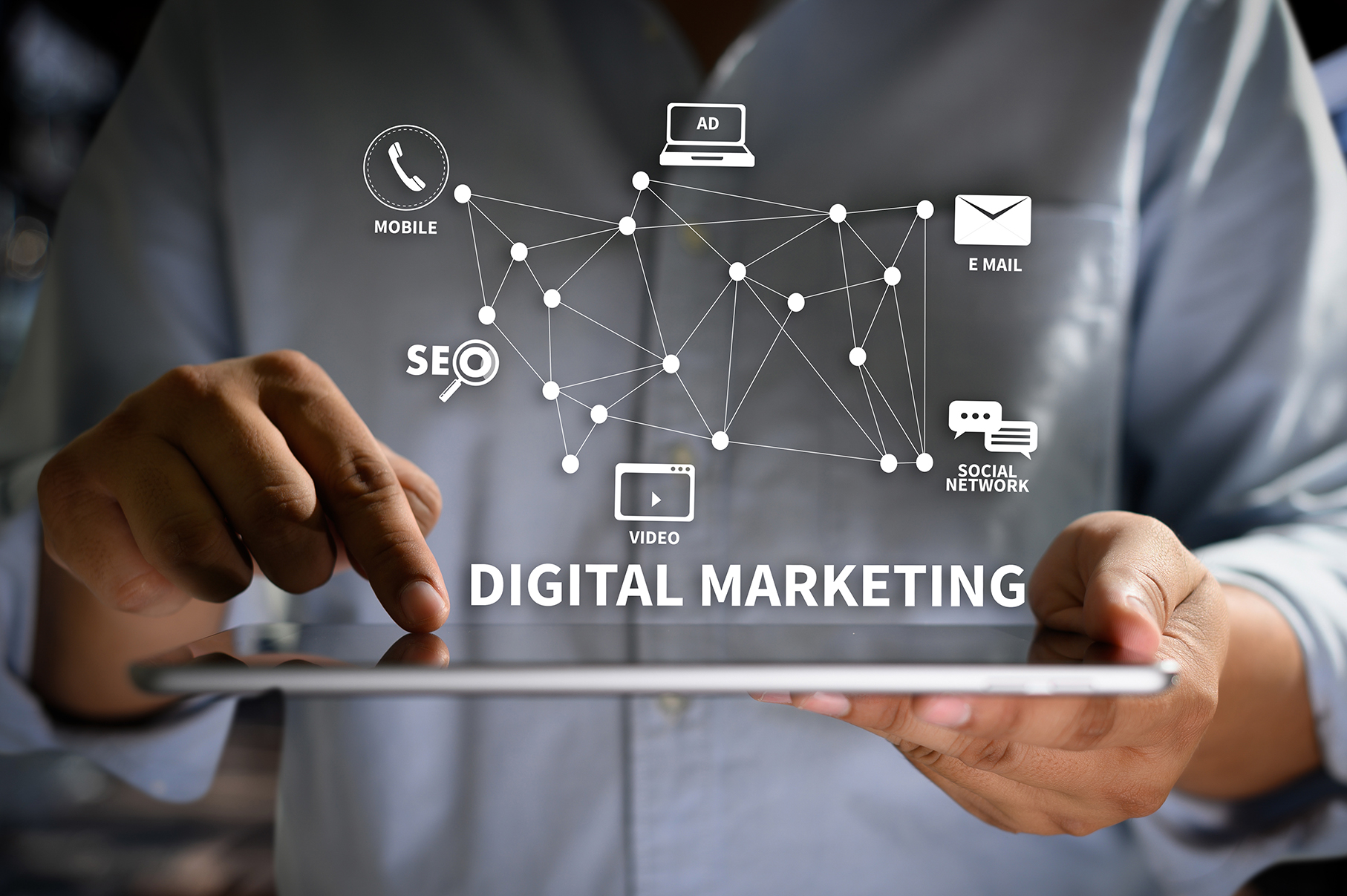 Why Should Businesses Hire A Digital Marketing Agency?