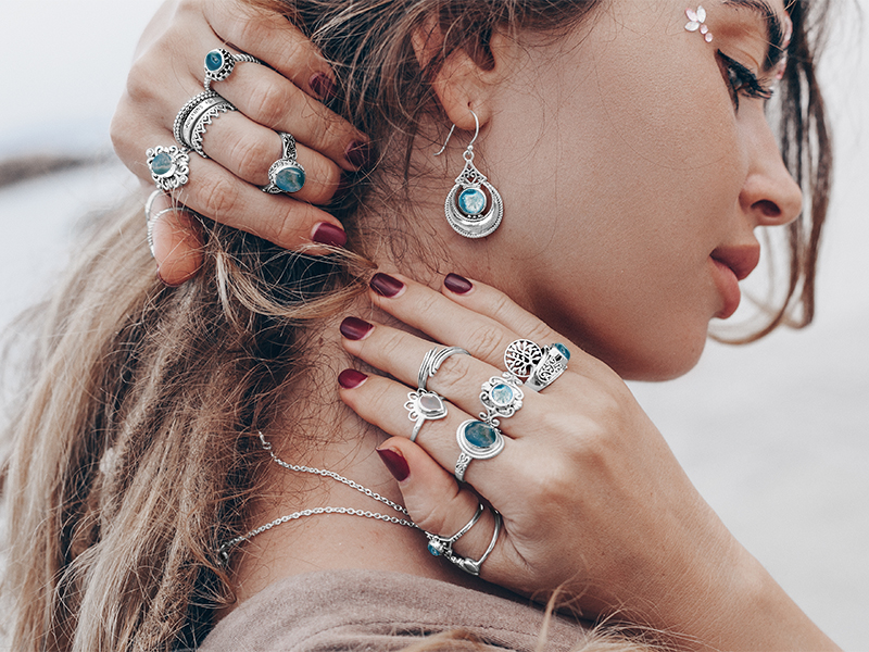 Why Is Sterling Silver Agate Seafoam Gemstone Jewelry So Popular?
