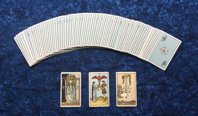 Career Options for Tarot Card Readers