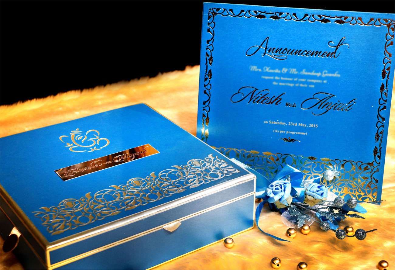 An attractive image of wedding-card-box.