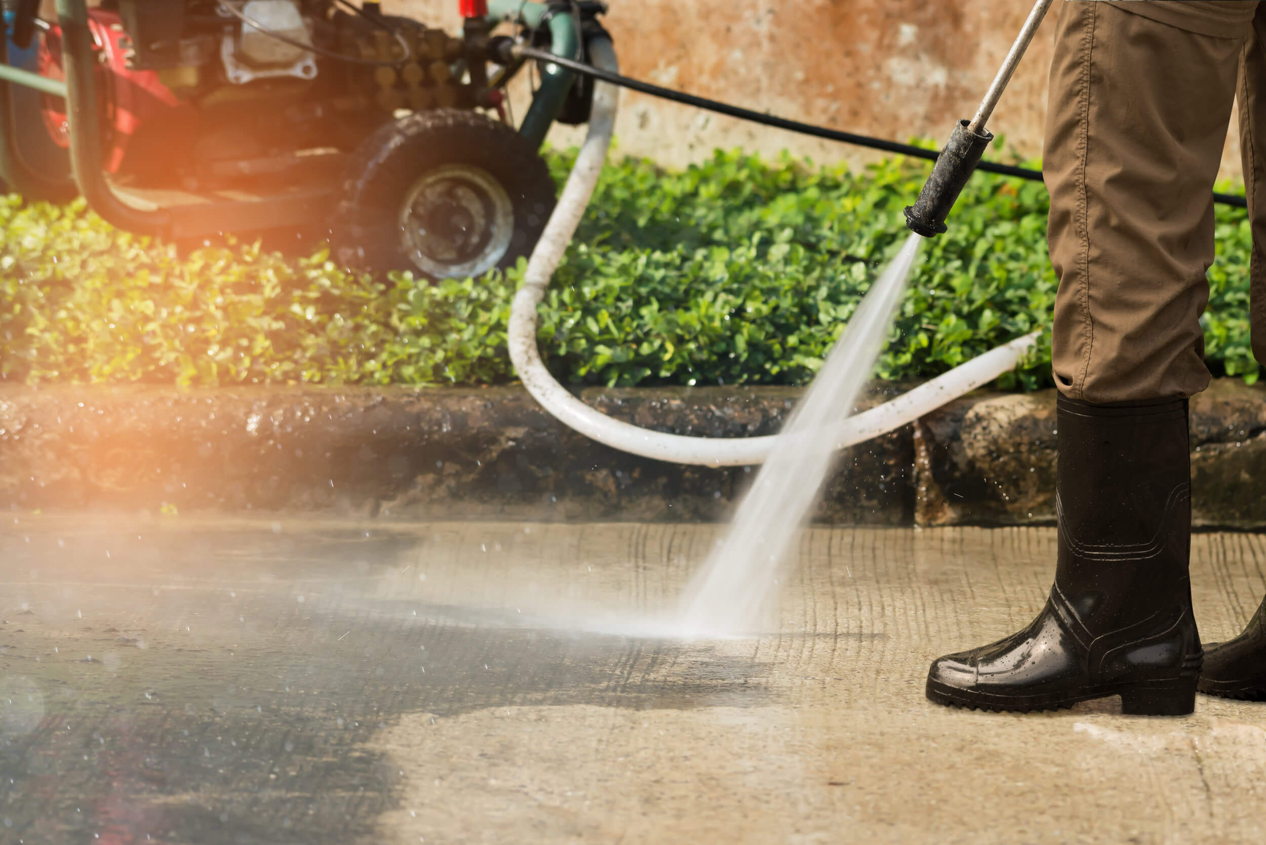 How to Choose the Right Pressure Washing Company for Your Needs