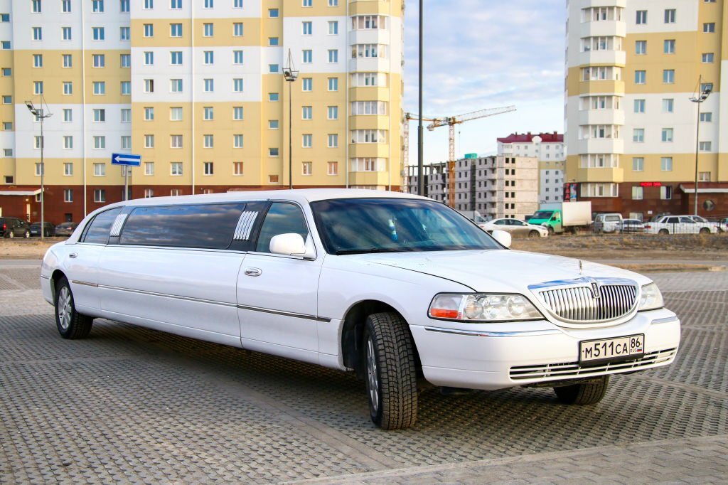 Affordable Limo Service Near Me and Handicap Transport Services