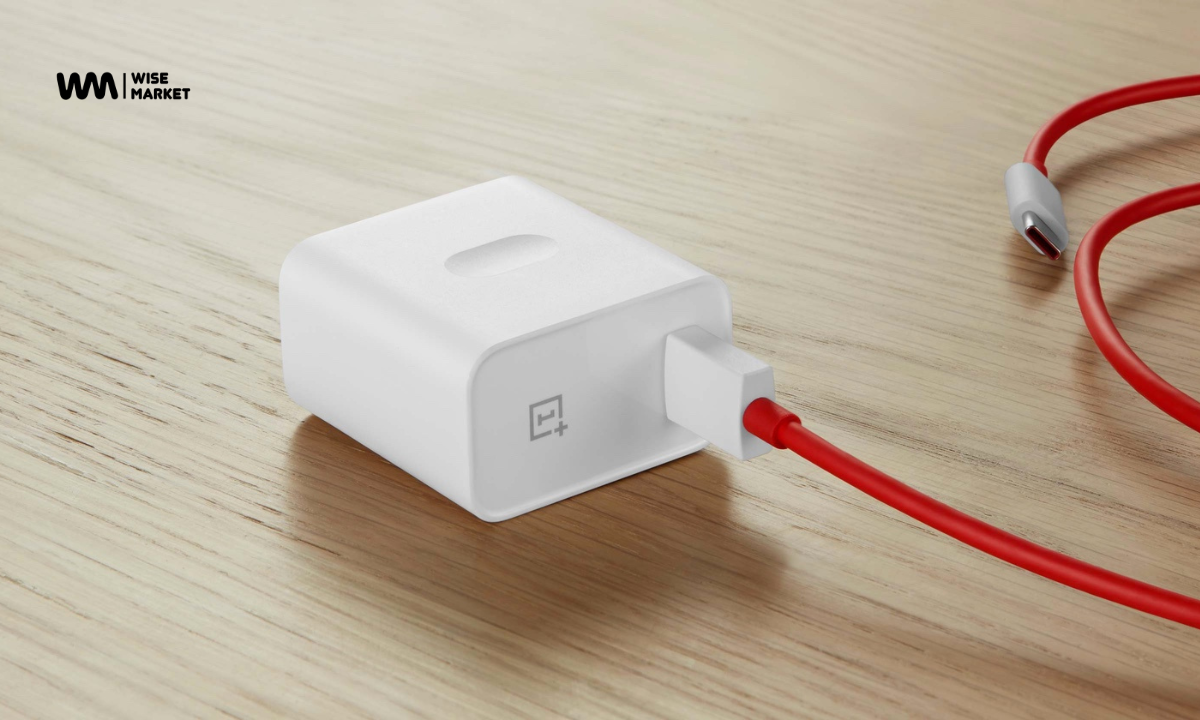 OnePlus 30W Fast Warp Charger