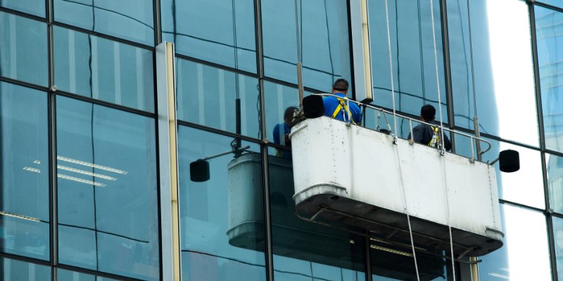 window cleaning services in dubai
