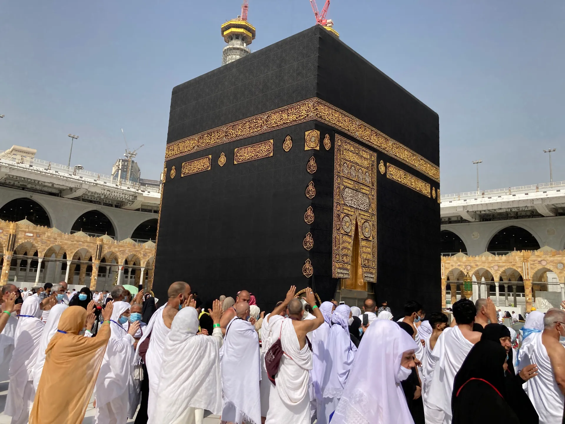 How to Save Money on Your Umrah Trip?