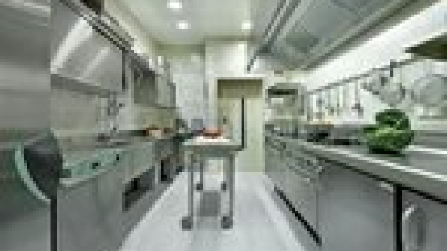 Top Must-Have Commercial Kitchen Appliances in UAE